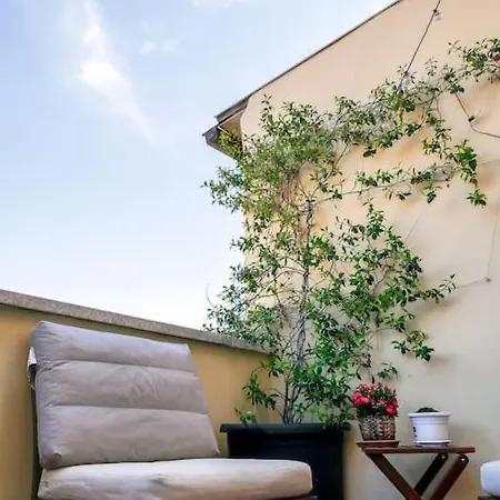 Apartment Beautiful Penthouse With Terrace Near The Centre *