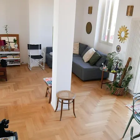 Apartment Beautiful Penthouse With Terrace Near The Centre