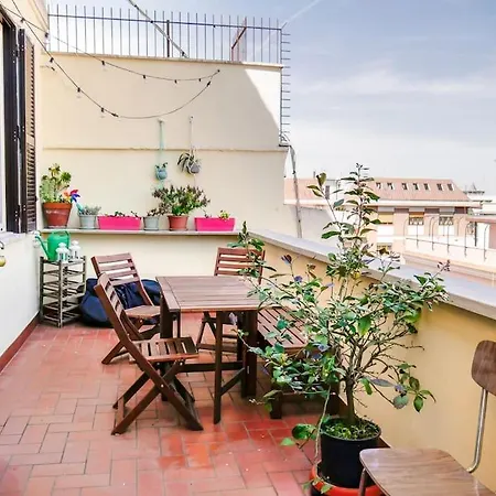 Apartament Beautiful Penthouse With Terrace Near The Centre